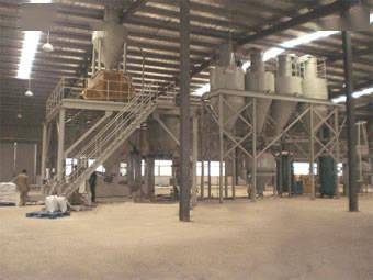 前三季度建材生產(chǎn)增速轉(zhuǎn)正，行業(yè)利潤恢復(fù)至去年同期水平，工礦機械設(shè)備銷售迎來新機遇